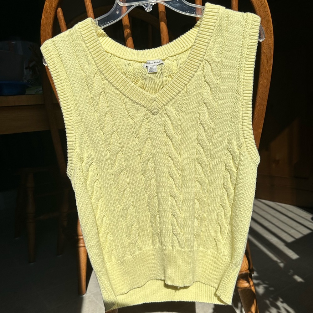 NEW American Eagle sweater vest